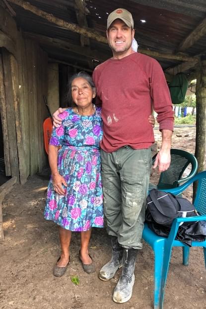 EtoileNB's tweet photo. Marc Léger au Nicaragua pour aider les familles dans le besoin. https://t.co/xgtWSluFLt https://t.co/oLNuZeLJjd