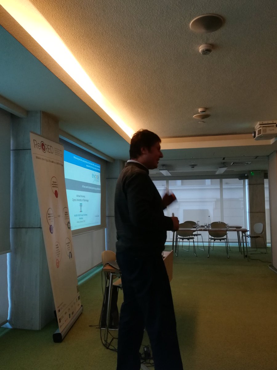 ReCRED_H2020's tweet photo. One of our own people @msirivia 👏��👏presents the @ENCASE_H2020 project which deals with privacy in the #social web 🕸️ https://t.co/RLoXwEwx2L