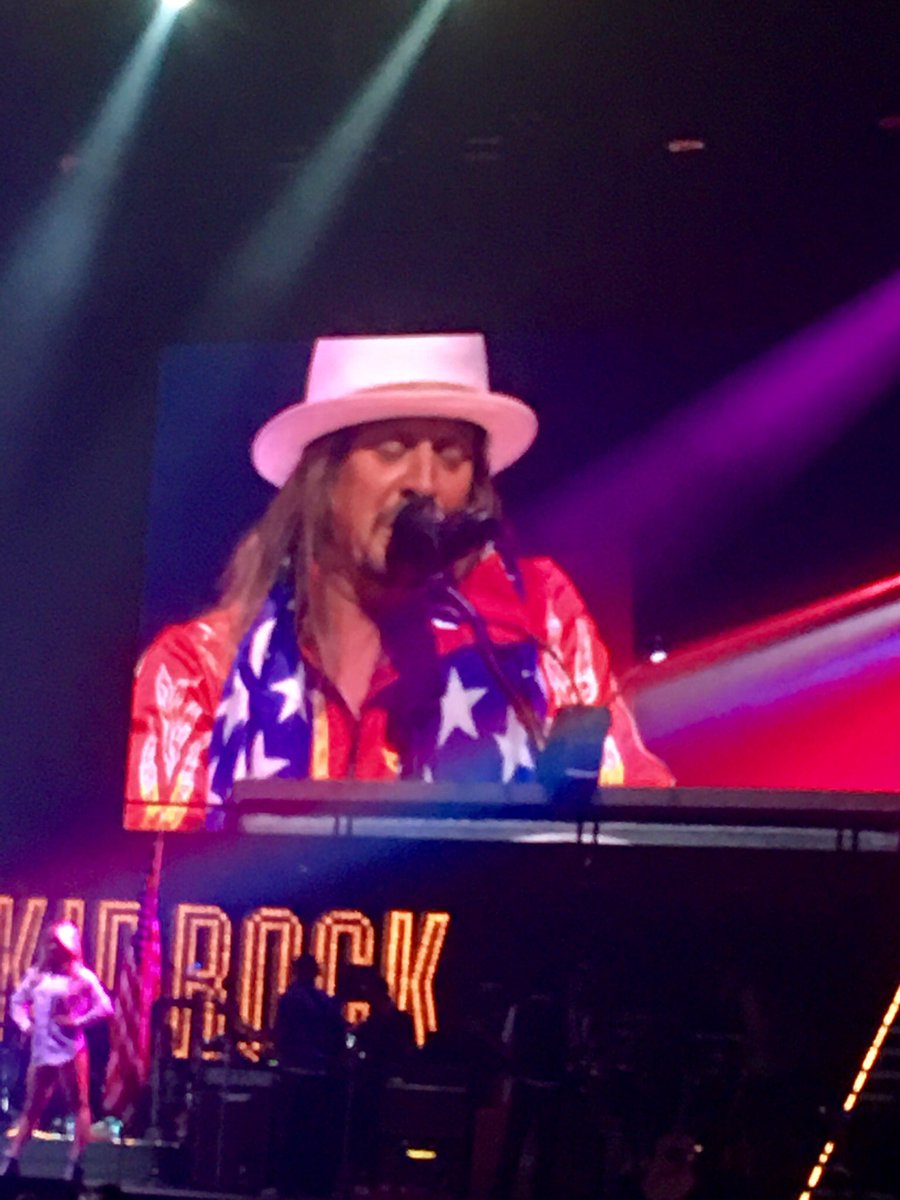 dream_weaver00's tweet photo. @KidRock My request is this hat (from nye show) with “Chillin The Most” and singed by you. (Not asking much am I?😂❤️ #greatestf’ingshowonearth https://t.co/DDZjrzhjRU