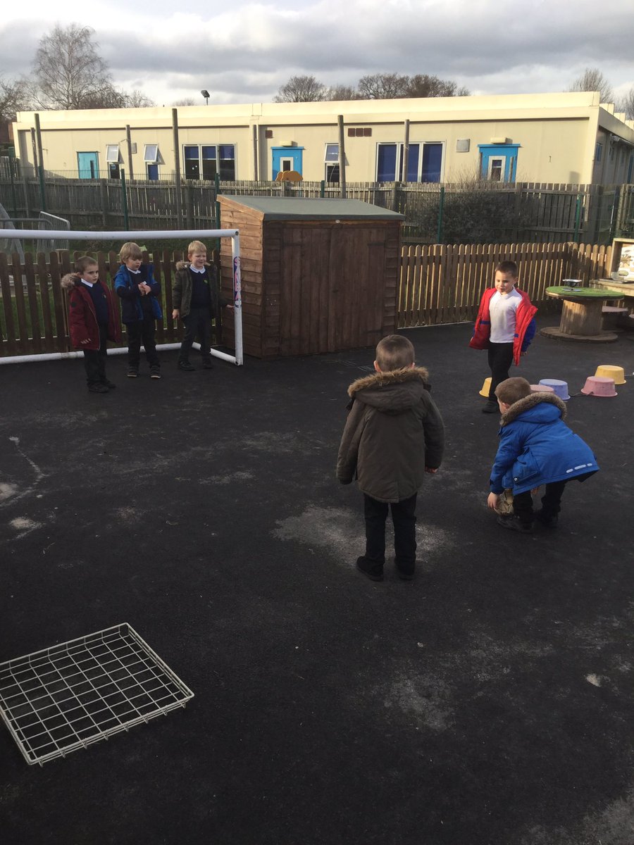 SunnysideSA's tweet photo. The boys keeping score of their football game! #boyscanwrite #eyfs https://t.co/h37S676Brb