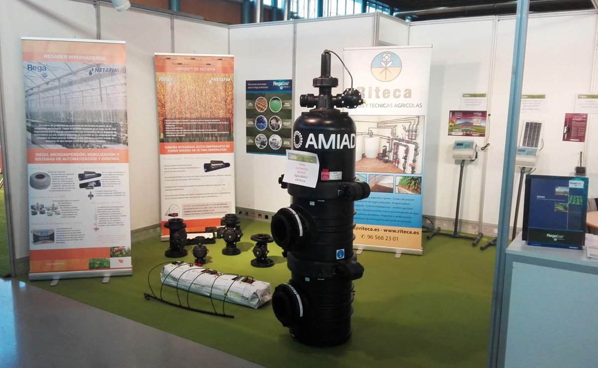 RegaberSA's tweet photo. Regaber® está presente en Viveralia 🌿 con nuestro cliente Riteca. Esta es la 15ª edición de esta feria que reúne a profesionales de viveros, zonas verdes y jardinería.
https://t.co/1C51QQgOEm
https://t.co/eo4KShKQuo
#RiegoZonasVerdes #RiegoJardines #Viveralia #Riteca https://t.co/hjoTJ9bfal