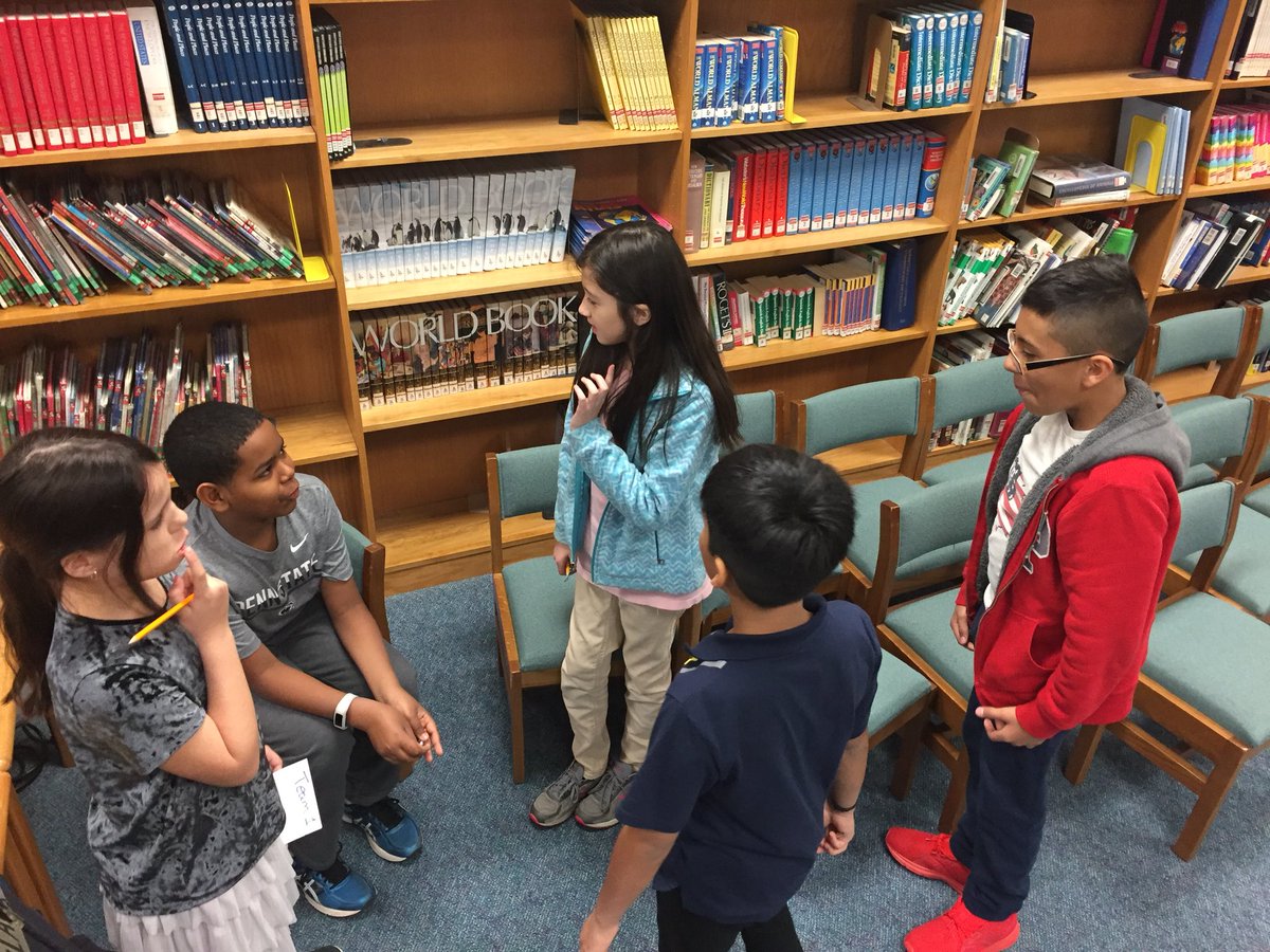 MrsWidstrand's tweet photo. BOB Teams Collaborating!
 #BOB #BattleoftheBooks #Collaboration @apexescougars  @ApexesL @MrsWidstrand https://t.co/aRsinvXfh2