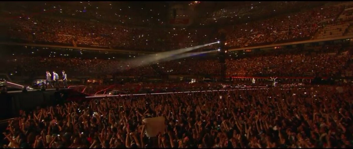 LarryisrealHBt's tweet photo. VAMOS DIRECTIONERS!! RT O NADA,SOMOS EL MISMO FANDOM O NO???
#BestSoloBreakout #LouisTomlinson #iHeartAwards 

#HarryStyles #BestMusicVideo #iHeartAwards #SingOfTheTimes 

#BestLyrics #NiallHoran #SlowHands #iHeartAwards 

#BestNewPopArtist #LiamPayne #iHeartAwards https://t.co/JTdcQMKUwH