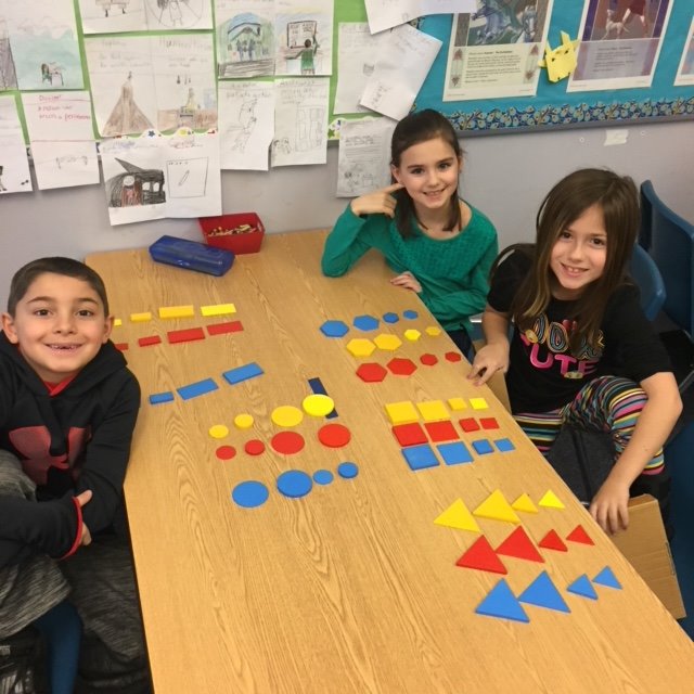 SS_SCurriculum's tweet photo. Second graders where busy sorting and classifying to figure out what was missing! Great problem solving and team work! #POP https://t.co/LrumQFIQqL