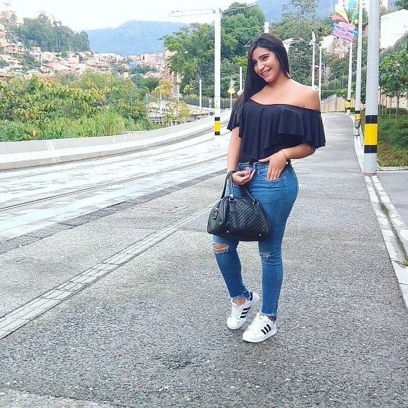 MariaCamilaHe's tweet photo. #NuevaFotoDePerfil https://t.co/V2BYA4ggYc