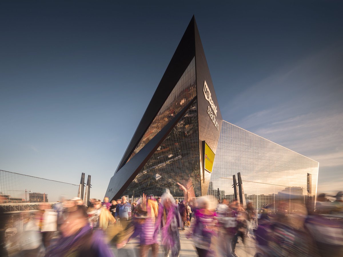HKSArchitects's tweet photo. The 2018 Super Bowl stadium in Minnesota offsets 100% of its energy: https://t.co/1x6cmPKcbd via @inhabitat #green #SBLII #BoldNorth https://t.co/EeGDu7ig3v