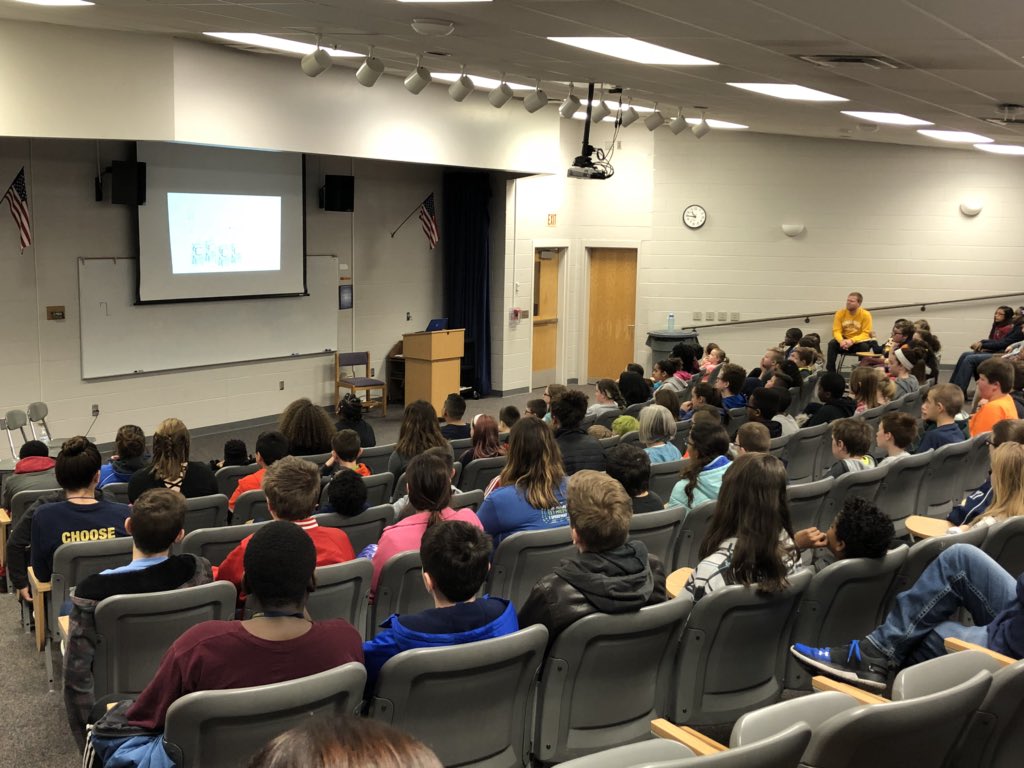 DELCBlue's tweet photo. Blue Academy 6th grade visited Decatur Middle School today to learn about the SLC’s.  Selection forms go home today, due back Feb. 9th.  @ExplorationsDMS @GlobalHawksDMS @ImagineDms @ApexNTCommunity https://t.co/qKMGIZn7k9