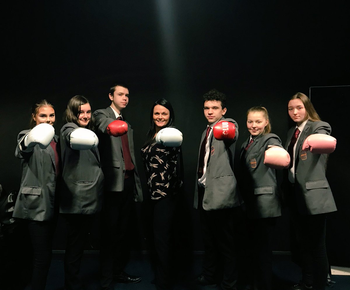 <a href="/SorayaKelly11/">#TheGlovesAreOn Gloves=Protection</a> #theglovesareon <a href="/CardiffWestCHS/">Cardiff West CHS</a> #CardiffWestCHS #earlydetectionofcancercampaign