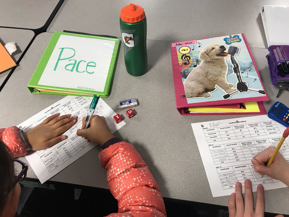 kimram4's tweet photo. Technology is fun but so are good old fashion dice! Trying to decide if we are making safe or risky investments. #WyattLearns https://t.co/qswBWONBfC