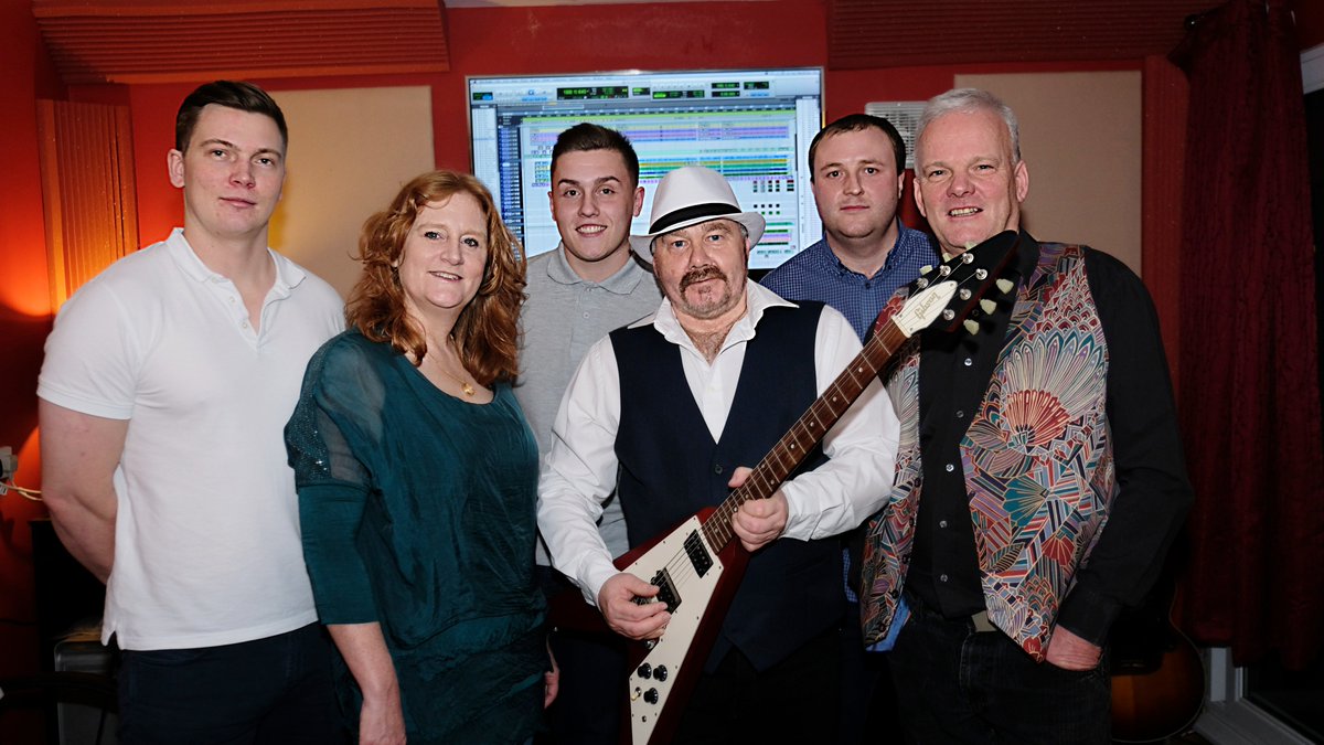 Our singing lawyers fundraising...
jameslegal.co.uk/news/our-singi…
