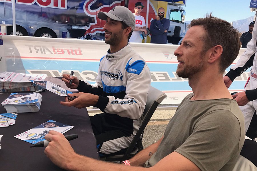.<a href="/PhilGRacing/">Phil Giebler Racing</a> Hosts <a href="/Ricciardokart/">Ricciardo Kart</a> Season Kick Off with <a href="/JensonButton/">Jenson Button</a> and of course <a href="/danielricciardo/">Daniel Ricciardo</a> #karting #backtoroots #F1 #FormulaOne 

ekartingnews.com/2018/01/31/phi…