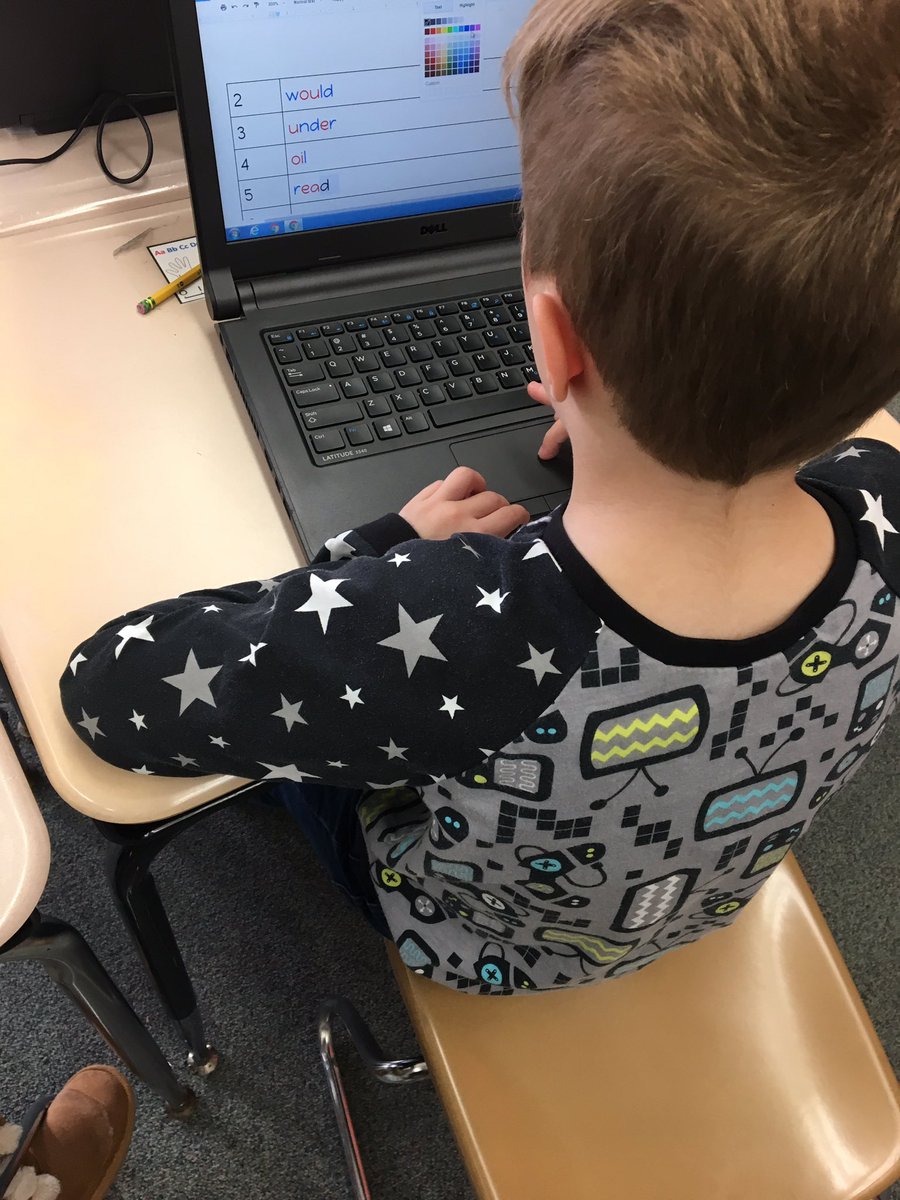 Molly Mackey tweet media