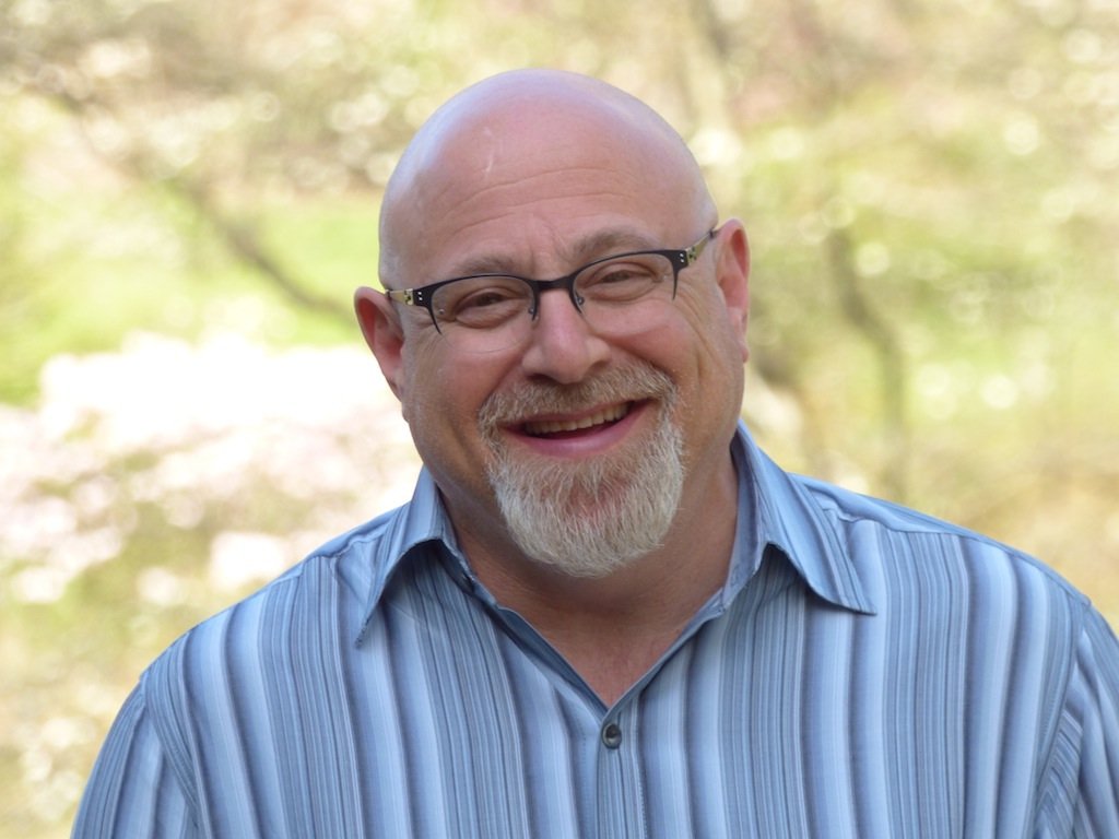 Great input from <a href="/CharlieFink/">Charlie Fink</a> on what might unfold in the #AR space this year. RT @theartillry: Where Are XR’s Bright Spots?: Insights from Charlie Fink artillry.co/2018/01/31/whe… …