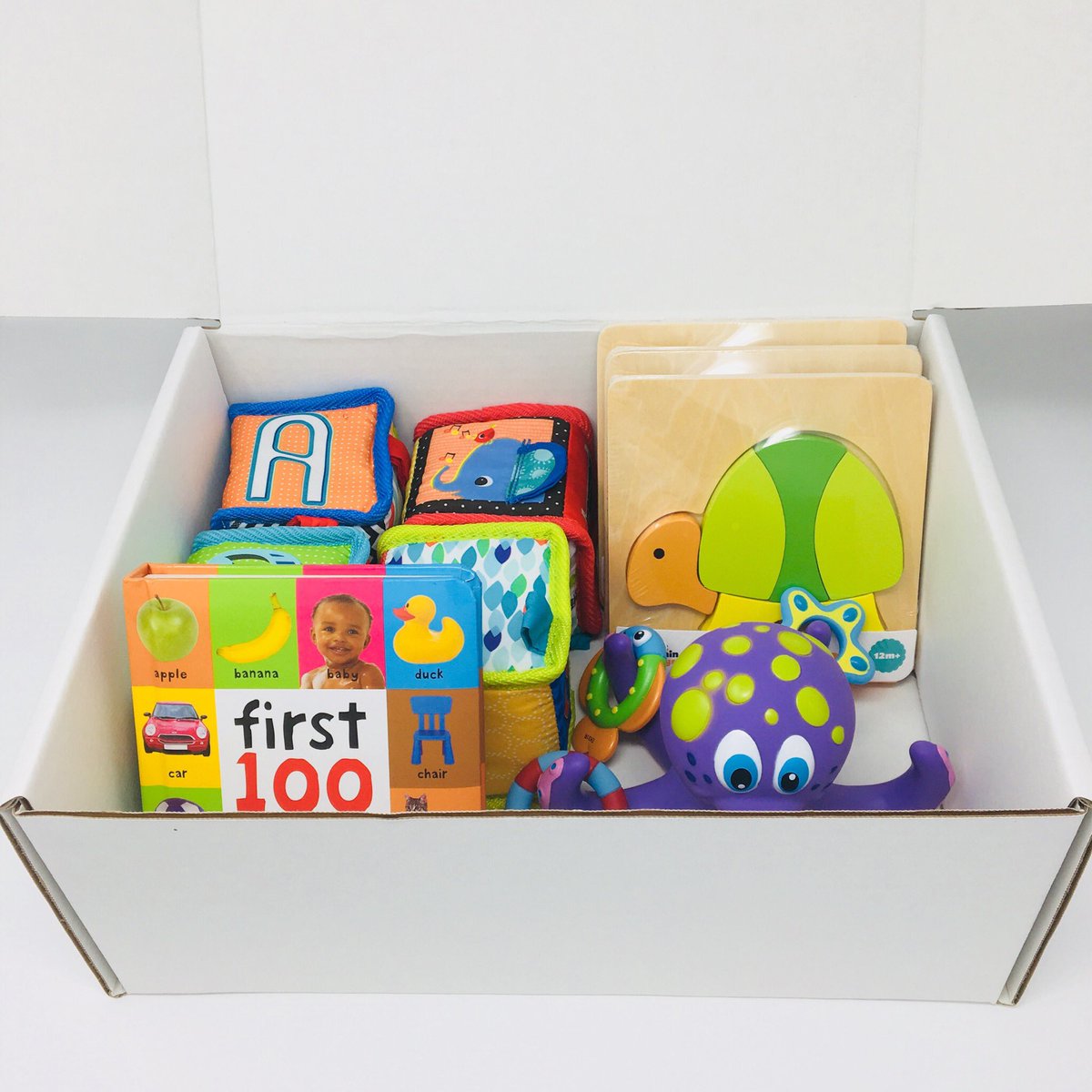 Parents aren’t supposed to have favorites, but we love the colors in this box for 1 Year Olds!