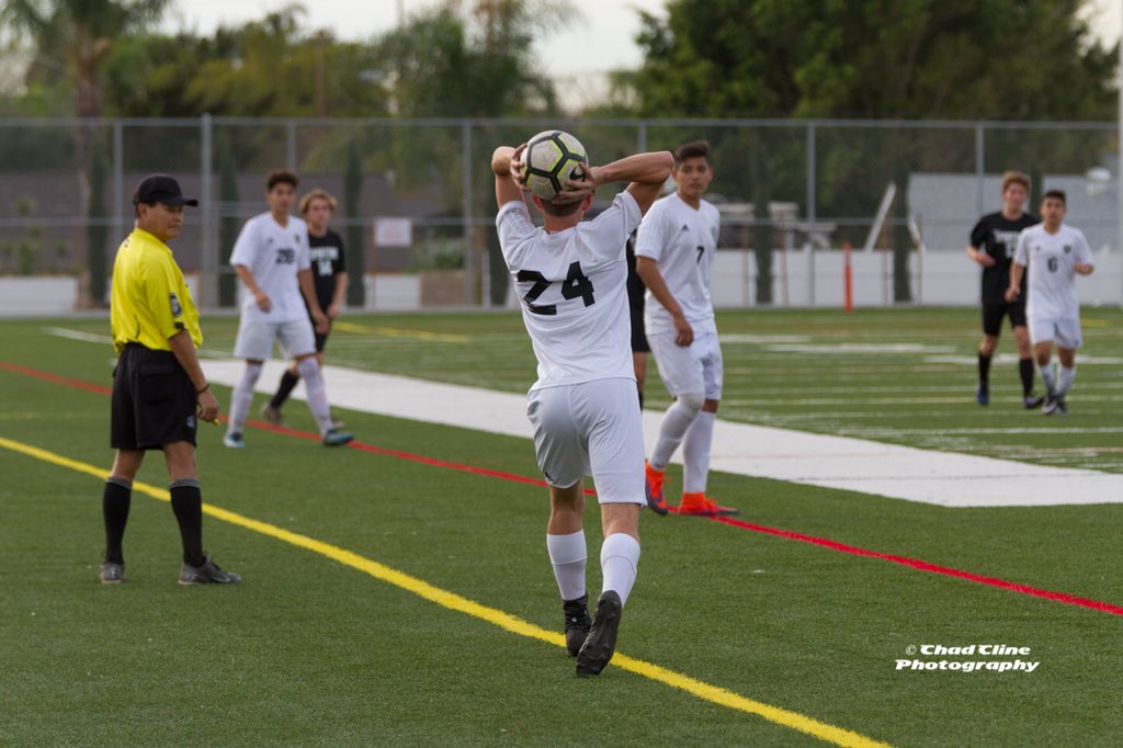 Highschoolsptph's tweet photo. Foothill boys JV vs Villa Park yesterday at Foothill #Soccer #highschoolsports #foothillhigh #canon #sportsphotos https://t.co/ODuQ4vGkYS