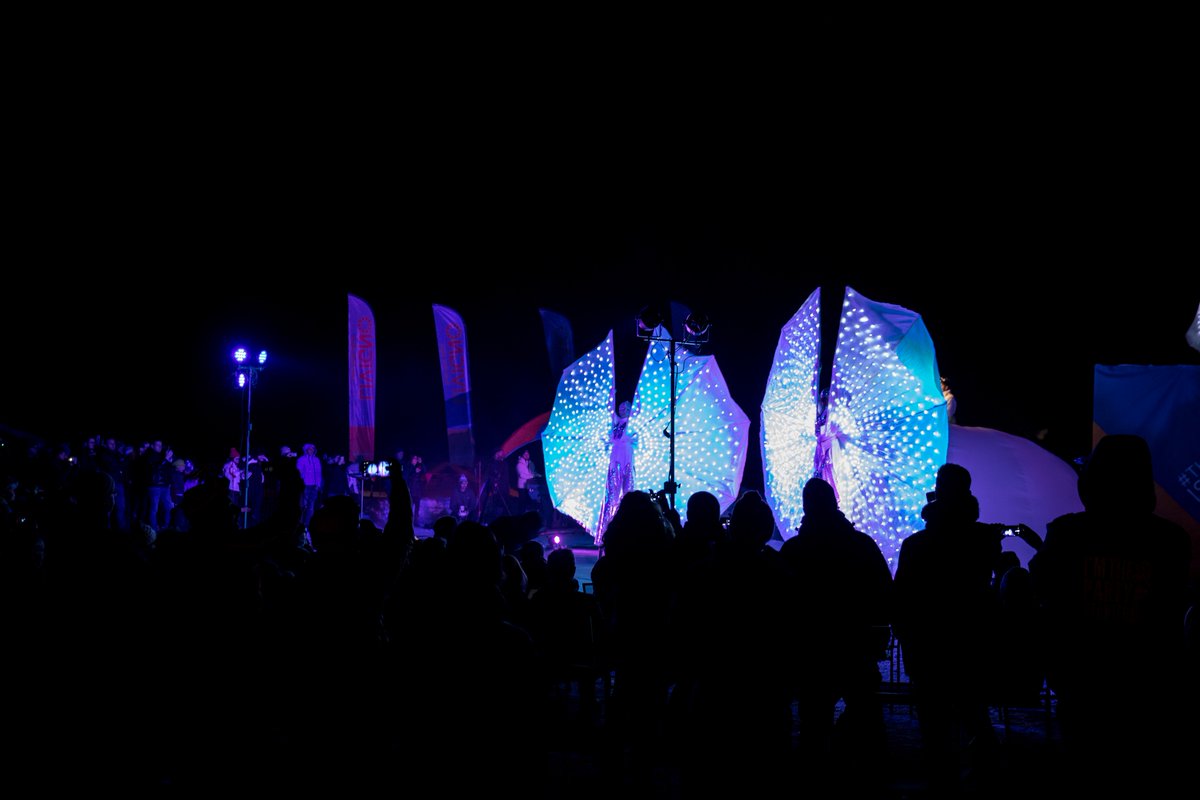 CoronaEvents's tweet photo. Le nostre #farfalleluminose sulla #neve a #livigno con @Carosello3000 #coronaevents #carosello3000 #brightbutterflies #damabianca #whitelady #sky #skyarea #snow #themountainisfreedom https://t.co/ODrwrfVWni