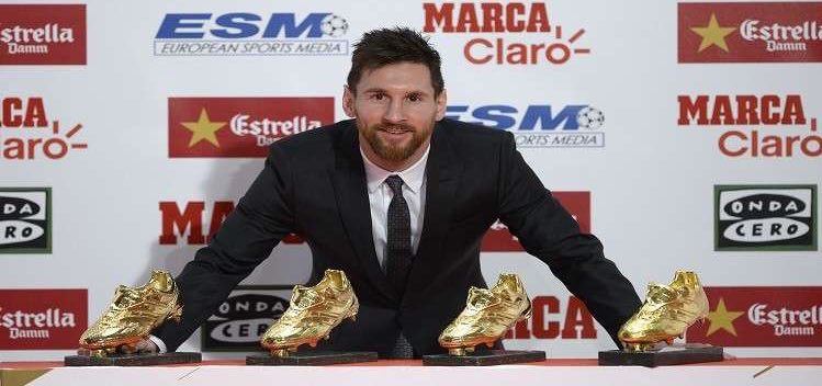 من الأفضل وهو في افضل حالاته ؟

1- ميسي  = ريتويت #برشلونة 

2- كريستيانو رونالدو  = اعجاب #ريال_مدريد 

صاحب الطلب : @Abdullah2005775