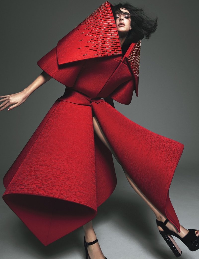 worlds_moda's tweet photo. #WMAGAZINE,
February 2018.
By #MertMarcus

More on https://t.co/ZK8pd8K8nL

#VittoriaCeretti https://t.co/eA9ZRlczkp