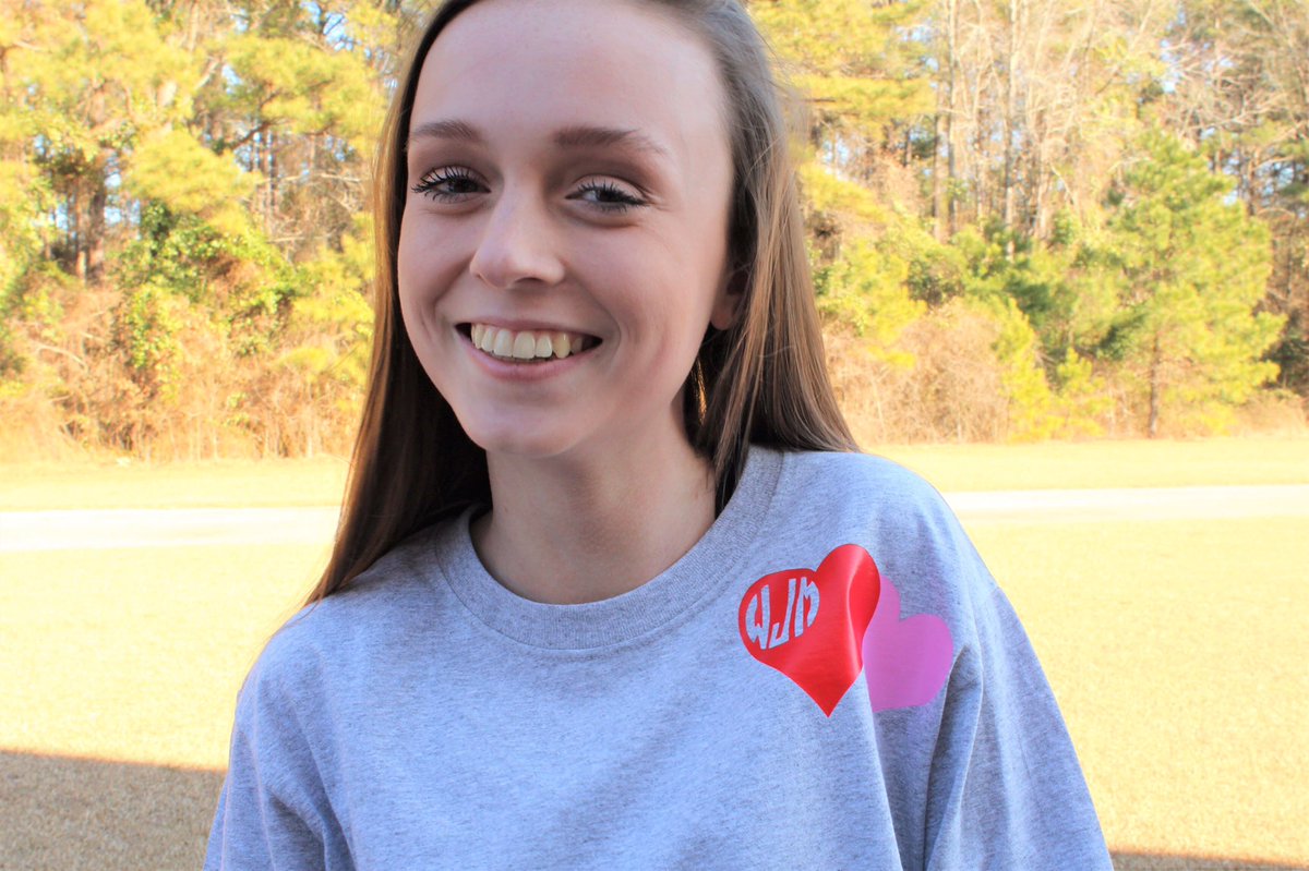 HowtoFaithaLife's tweet photo. Follow us on insta @HowtoFaithaLife we are doing a giveaway for this monogrammed Valentines tee! 
#giveaway #freebie #win #enter #follow #free #monogrammed #monogram #winitwednesday #prize #FreebieFriday #ValentinesDay #valentines2018 https://t.co/xXyNIoAQKS