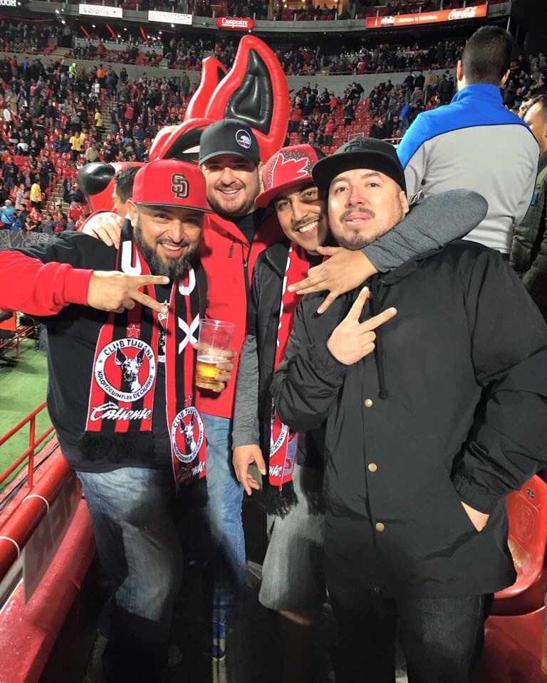 JonE_Boltpride's tweet photo. @Xolos vs @torontofc today ⚽️🔴⚫️ #SinFronteras #Xolos #PoXolos #LosRudos #Xolofornia #XFFX #GringoXolos #LaMasakre #MLSinSD https://t.co/TRAplpFlnm