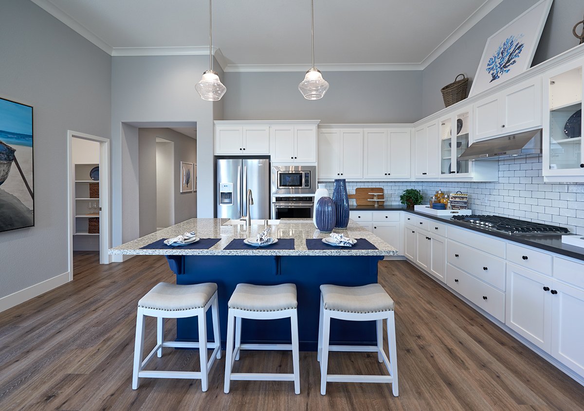 6_Degrees_Group's tweet photo. RT @SigHomesSales: Woodbridge at #FiddymentFarm in #Roseville is a place that immediately feels like home – for a relaxed, yet polished lifestyle in a beautiful setting. Step into Residence 1: https://t.co/Jqt2kJu4to #sighomes https://t.co/WFaqVn7Xt0