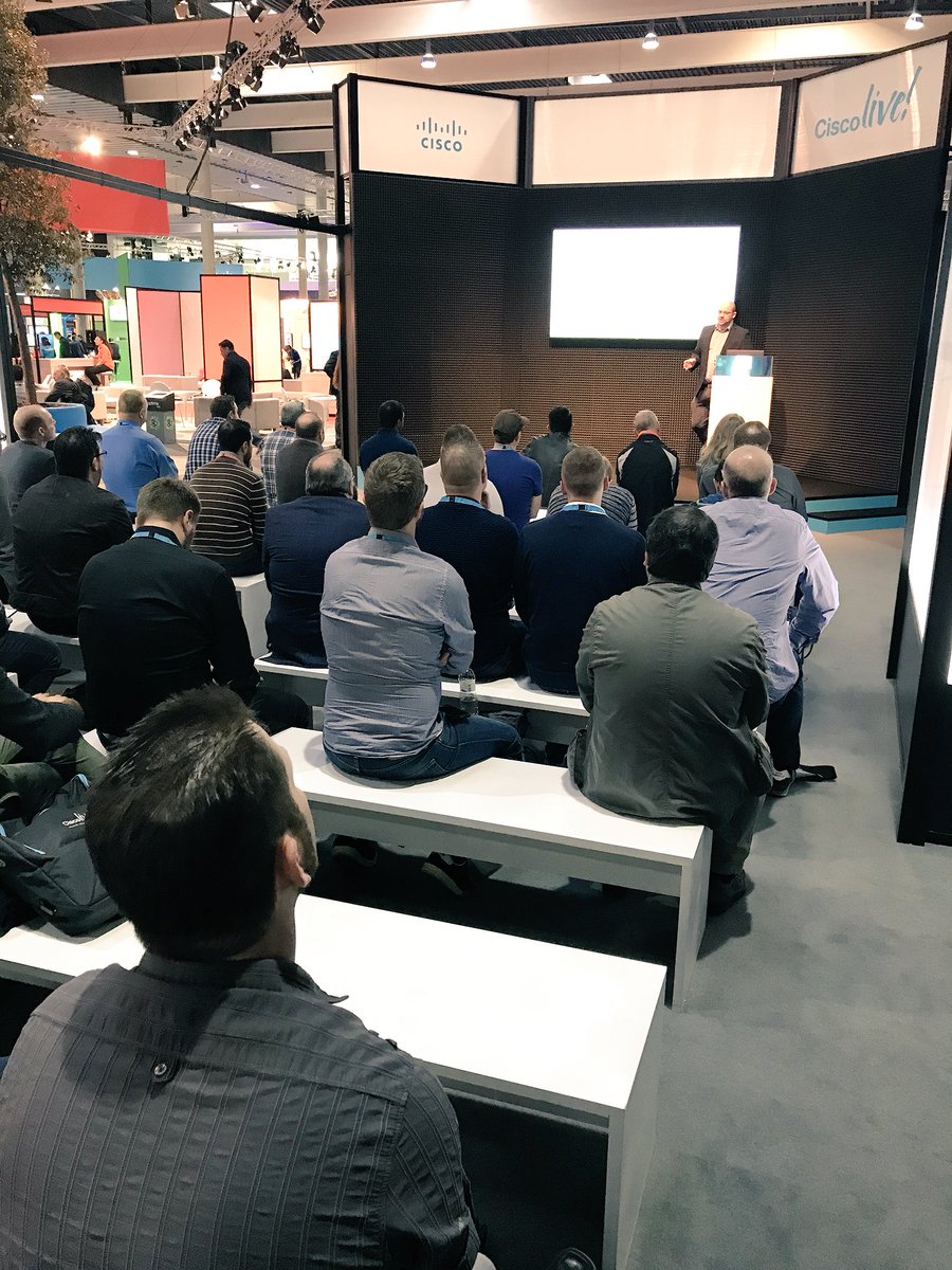EricSaillard's tweet photo. @MichaelCade1 giving a great evangelist speech on #hyper availability with @veeam during #CLEUR2018 . What a speaker! https://t.co/DnnuqZjfYR