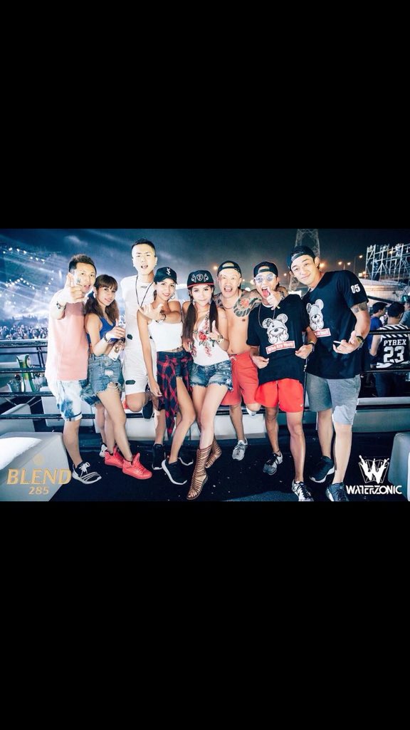 bitdemoney's tweet photo. ファーストクラスでVVIPが普通。

とかいって調子に乗ってるわけではなくて、自分をもっと成長させようとしてるだけ。 https://t.co/nbHUhRZozm