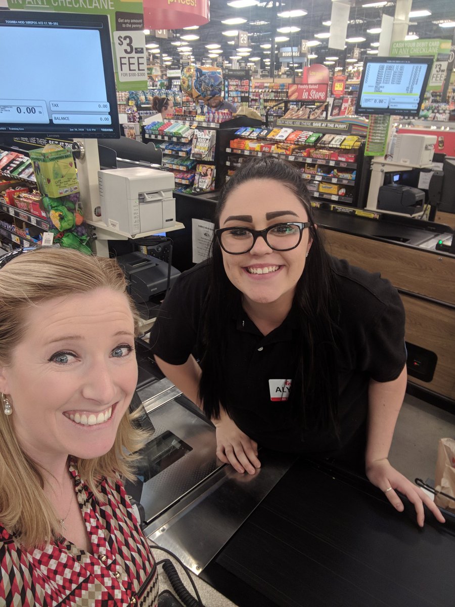 ObsessedwithCS's tweet image. @FrysFoodStores Had a wonderful customer experience with your employee Alyssa from the Fry's on Dove Valley Rd in Phoenix. Alyssa was extremely personable and sincere. Great job! #obsessedwithCS