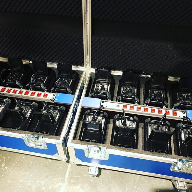 Delivery of #flightcases arrived from <a href="/ABSCASESLTD/">ABS Cases</a> for our #wirelessuplighters ⠀
⠀