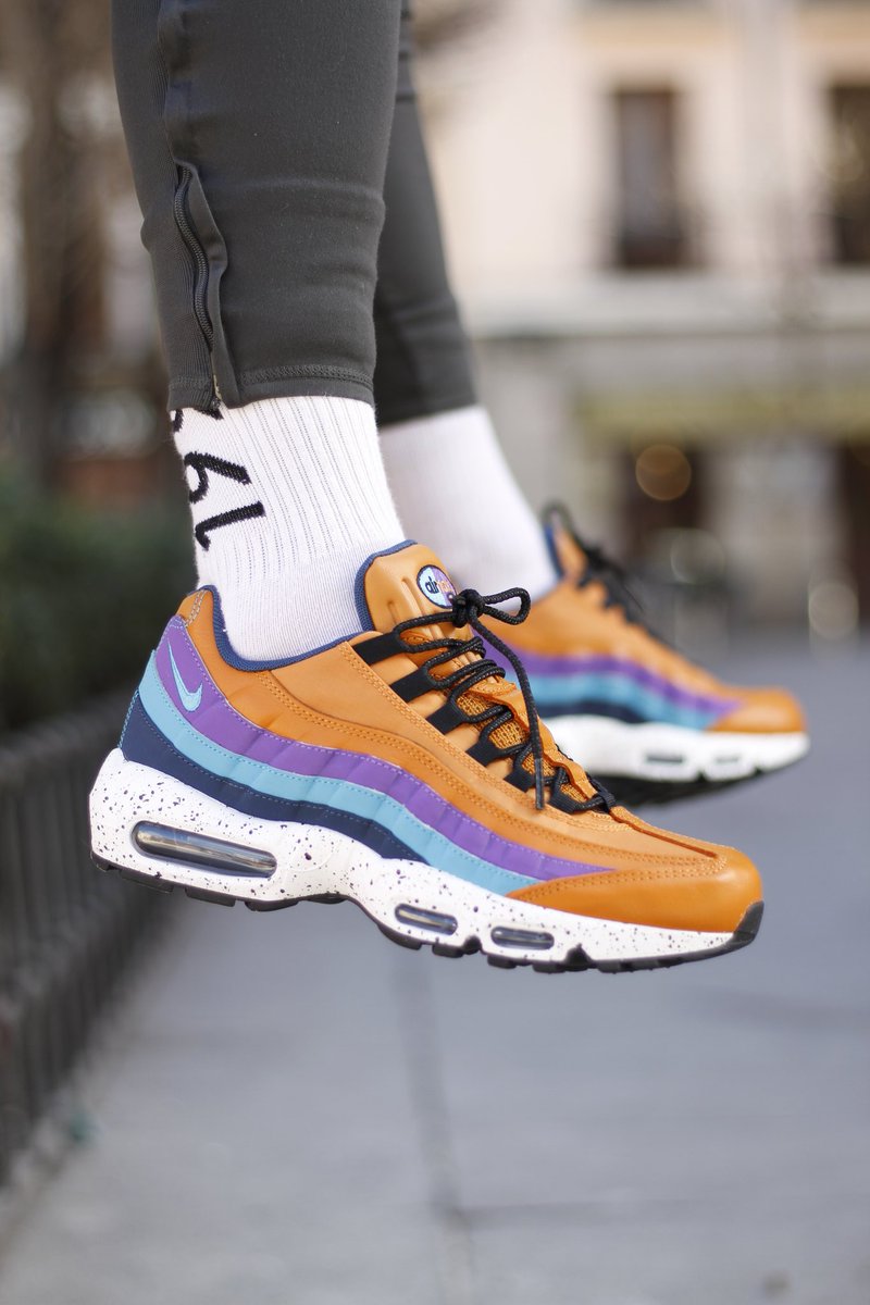 StormShop's tweet photo. Check nuestra web con nuevas cositas de ropa y zapas como estas Nike Air Max 95 y estas Nike Air Max 1 93 logo🚀
https://t.co/JDP98R528b https://t.co/5hYwEtsK2I