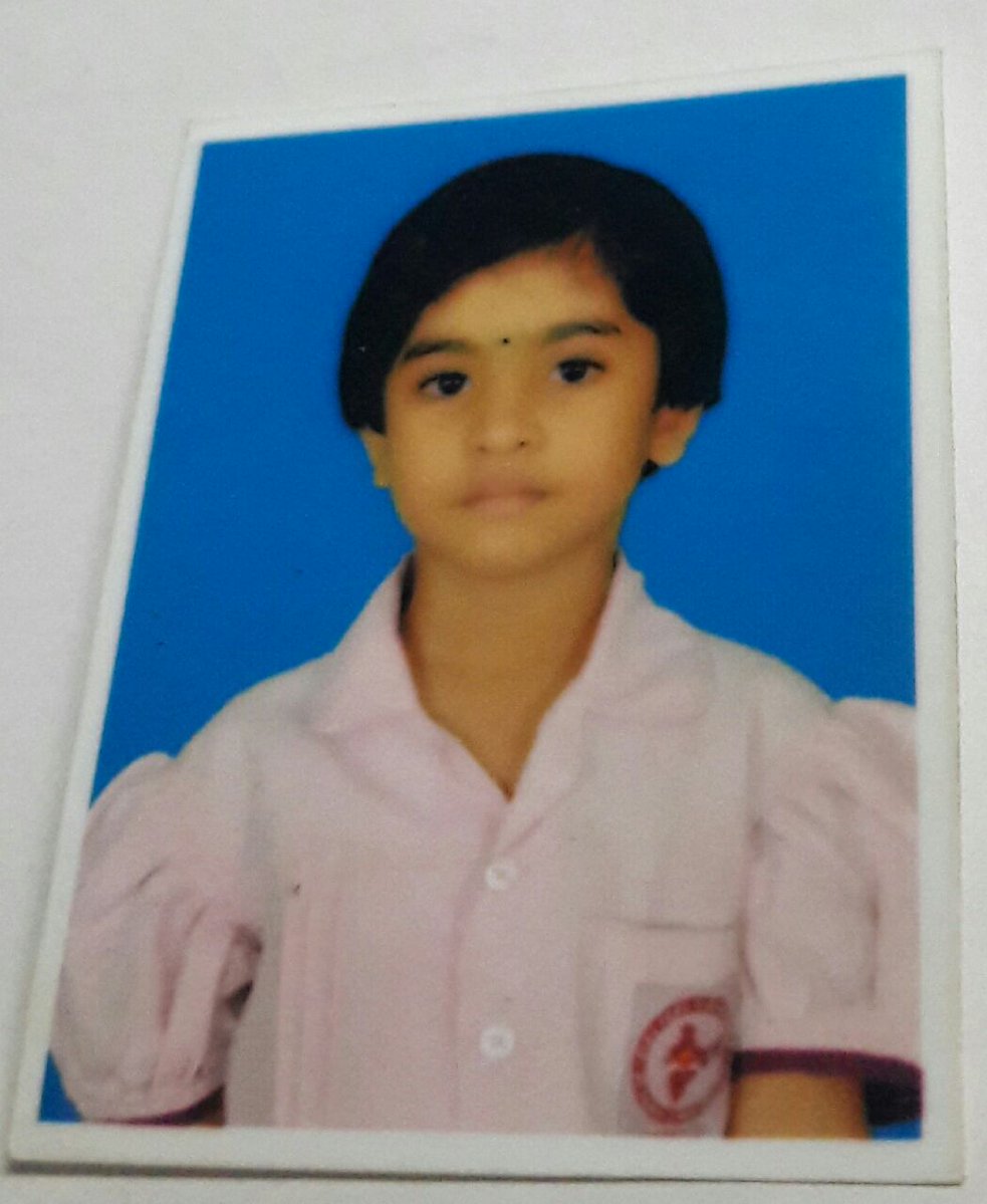 itisprashanth's tweet photo. An idiot tried to commit suicide  from 4th floor and fell on this child.Her name is Dhanya, she is just 4, and she desperately needs our help to live. Please help, Pls RT!  https://t.co/SrRUgllWL3

Direct Help :               
A/C no - 6021553833          
ifsc code- IDIB000W009 https://t.co/zDn4hlMXNV