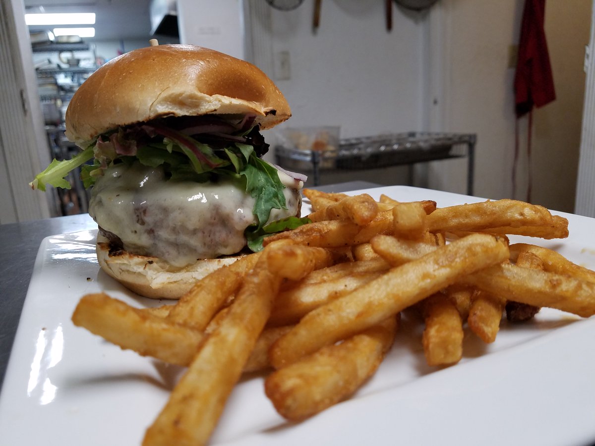 Isabelles_FL's tweet photo. #SuperBowl52 come get some burgers, wings, calamari, pork belly bites and have some beers! #jaialai would be a good one :D 
#pinellas #centralflorida #gulfport #football #barfood https://t.co/v4byeweVFO