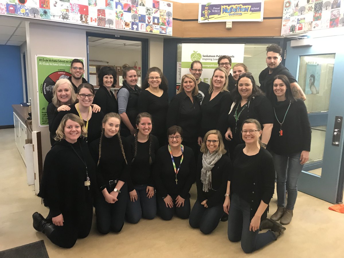 Black and Blue for Twins Day.  Staff at EVS.  #spslearn