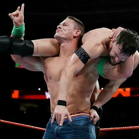 MartinkingWWE's tweet photo. كانت مباراة رائعة وانتهت بفوز جون سينا 😍💪 https://t.co/Y99eGnxCZt