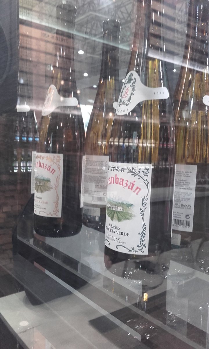 cocinandocaza's tweet photo. #Xantar2018 #MundoHR Preparados...listos...yaaaa...Comenzamos con una cata de cervezas #Artesanas #Craft #EstrellaGalicia #Xantaresti 😉👏👏👏👏👌👌👌 https://t.co/JAE3oSU5oo