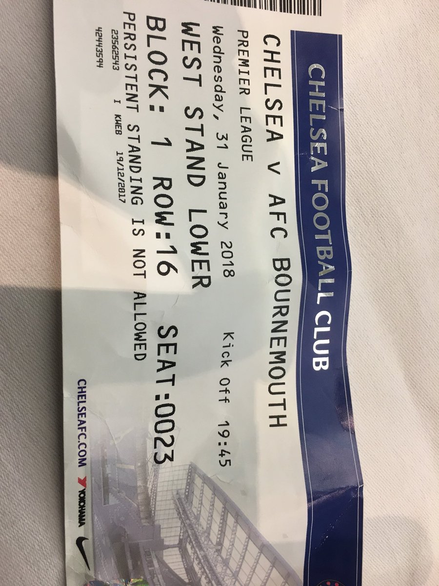 JanDirkStouten's tweet image. Geen #feypsv maar #chebor voor mij vanavond. Ik wens iedereen in De Kuip een topavond toe!