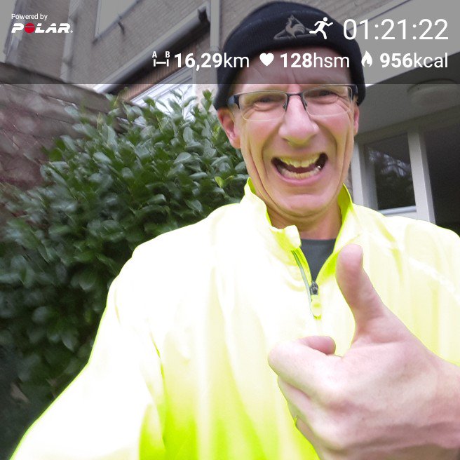 Sidneykluswerk's tweet photo. Did it. PR on 10 mile run! Speed 12.04 km/hour 😃🙌
First time ever 10km under the 50 minutes. Speed 12.24 km/hour in 49.00 minutes 🙌👊
#firstmarathonat50 #almost55 #14thmarathon #happyrunner https://t.co/kQ97jSK4QZ