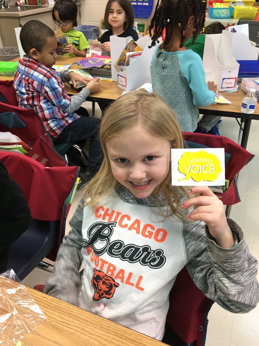 TishKatalinic's tweet photo. 🎧📕📗🗯Kindergarteners making reading visible #thinkingvoice #readingvoice #keepkidsreading @SmekensEd #swd123 #d123 https://t.co/DdfPOcg5fx