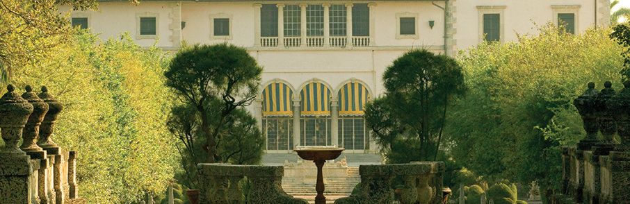 Heading to Miami? Don't miss the beautiful <a href="/VizcayaMuseum/">Vizcaya</a> Estate with 34 decorated rooms, ten acres of gardens, and diverse collections of antiquities and art! buff.ly/2E3BPce #KioskbyFlowVella