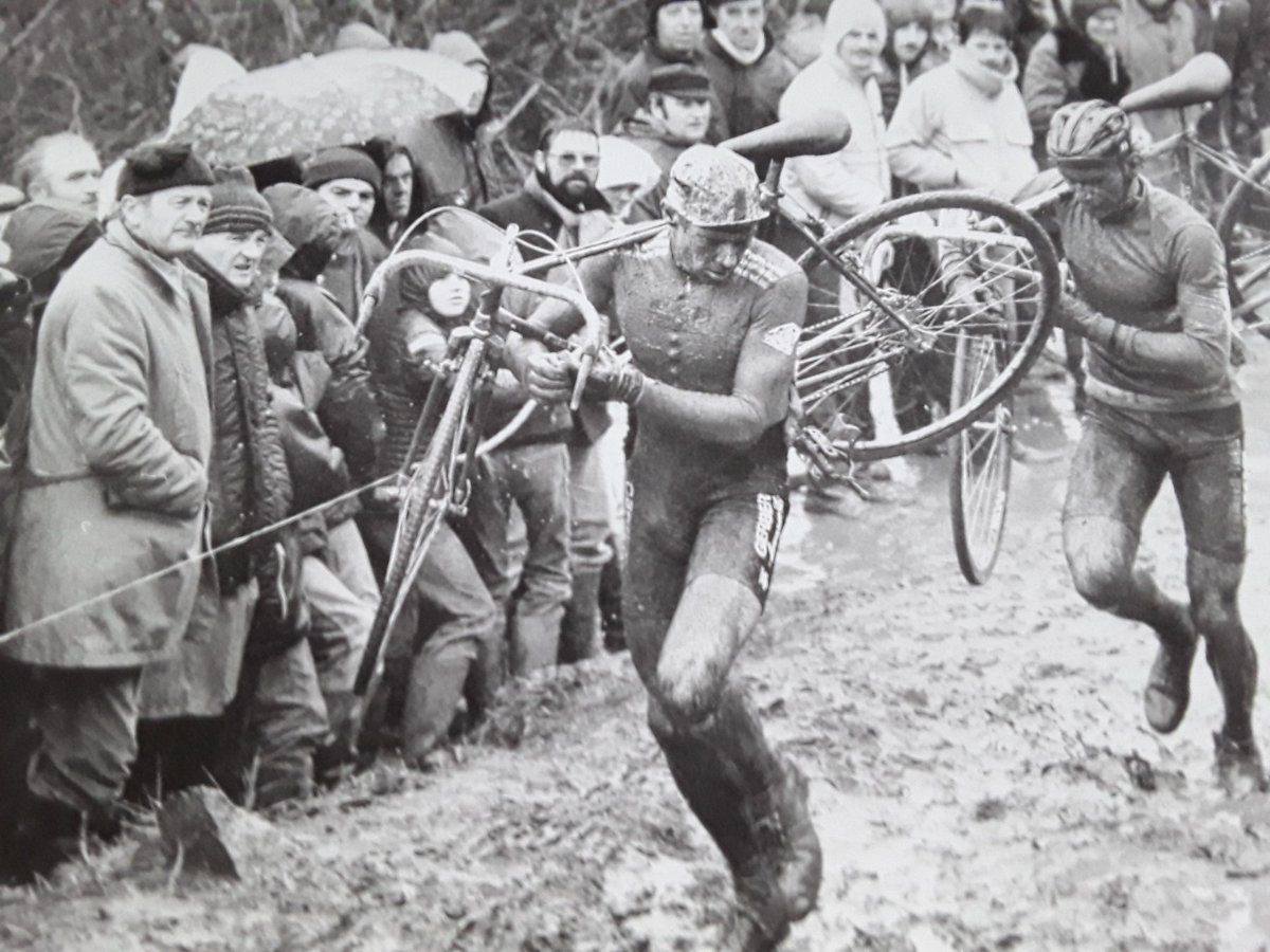 krismahieu's tweet photo. #WKcyclocross #cyclocross #valkenburg #zweifel #Liboton https://t.co/7uDLfy5phK