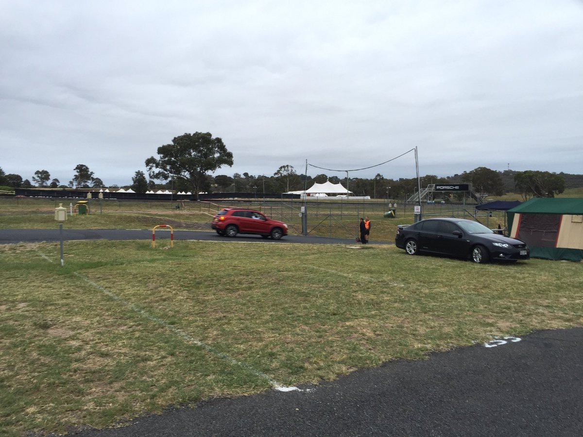 PaddockGate1's tweet photo. Gates Open! And I have security! https://t.co/s8tuuspCwc
