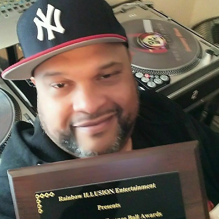 Swanny_River's tweet photo. Shout Out To The Homie Dom Ben Nevaeh FOR THIS GREAT HONOR. THANK YOU SO MUCH. #TheAlliYance #AllwaysMakinMoves #WINNING #SRMG #RWSRADIO https://t.co/6SeU6rwRDz