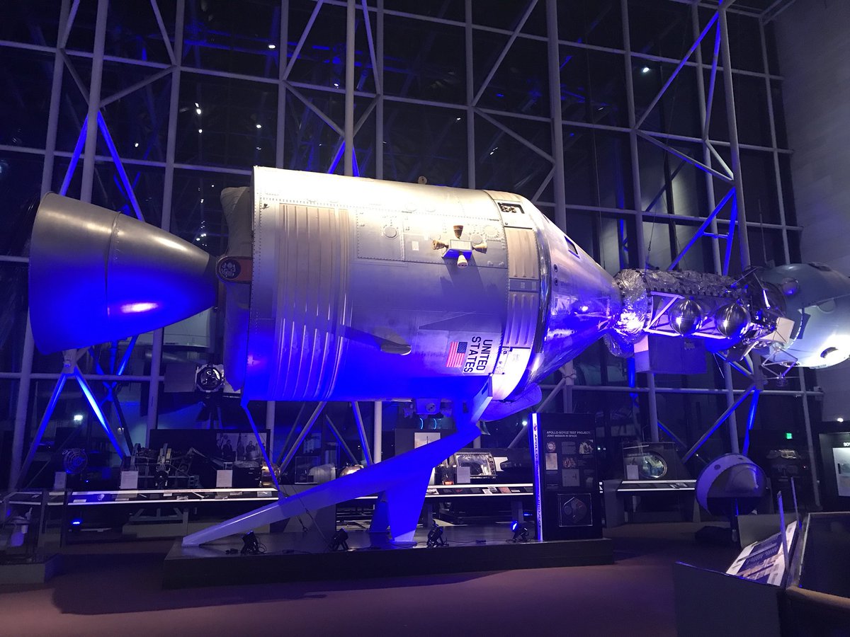 Partying in the company of legends last night. Hubble telescope, SkyLab, Satern 5 🚀 ... so many great achievements. Thanks <a href="/Mapbox/">Mapbox</a>