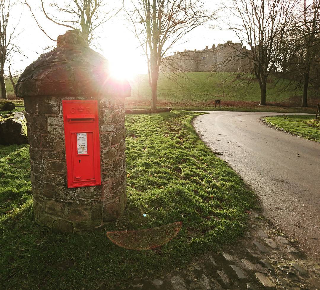 Take a walk on one of our trails around the fascinating 480 acre parkland of the @ChirkCastleNT estate. Discover a working landscape full of ancient trees, wildflowers, birds and insects bit.ly/2Dsbl8z 📷 raypett via Instagram