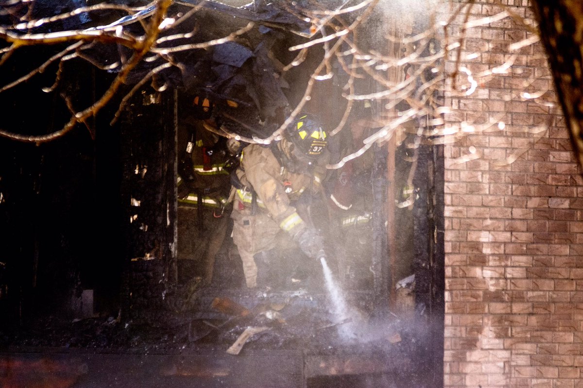 jcontiTriLink's tweet photo. @OKCFD knocking down an Apartment fire earlier today. It was under control pretty quickly..... https://t.co/QRZsldYVUI
