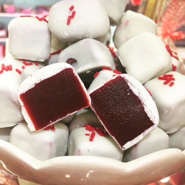 Luckysbaltimore's tweet photo. Red Velvet Caramels are back! https://t.co/5PaUNpY3el