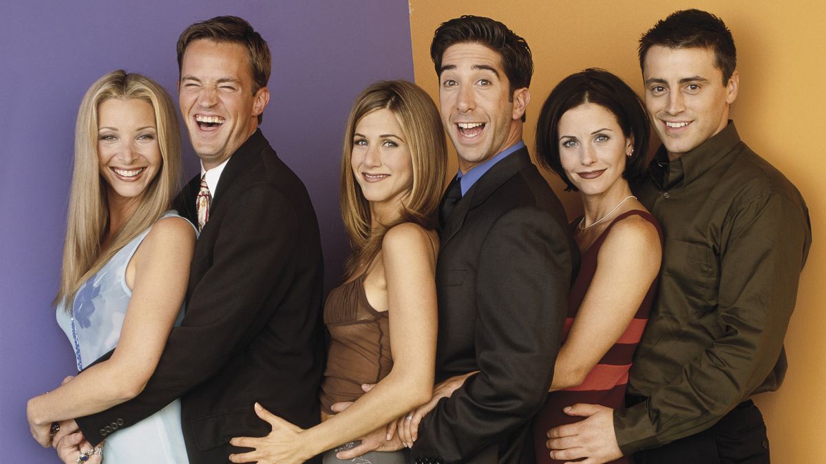 GamesRadar's tweet photo. The 25 best #Friends TV episodes ever (because we know you're watching on @Netflix. Yes, even YOU) https://t.co/u33h2Kgp7Y https://t.co/a4dJezVDQk
