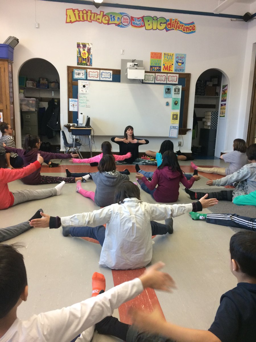 artjunkie1978's tweet photo. @WinnipegSD @suki7194 @MulveySchoolWSD #EngagingFusion #WinnipegSD 
Wonderful morning of mindfulness and yoga at Mulvey School! Thanks Laura Kolisnyk and Ms. Nault and Ms. Klassen's classes! https://t.co/NpXUm2lQrt