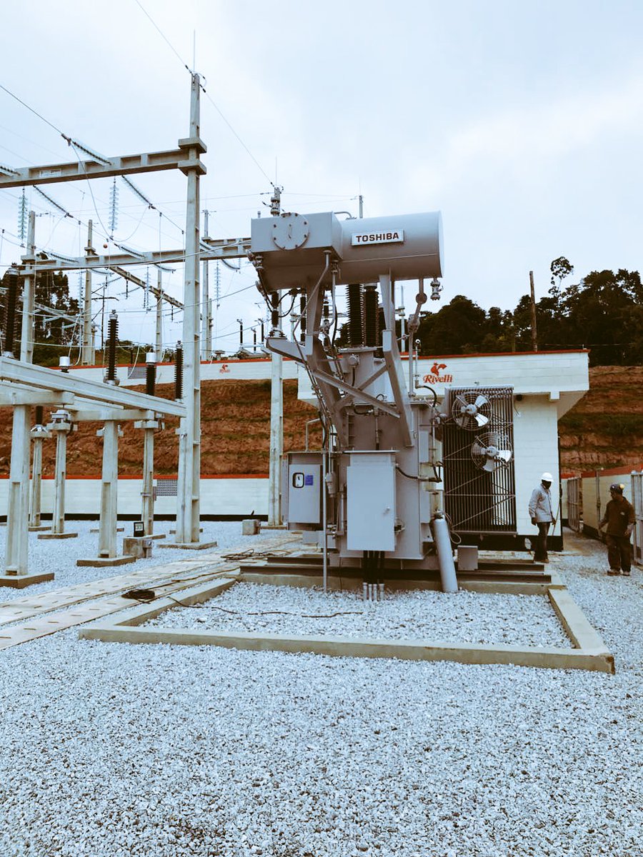 Transformador de Força energizado em Barbacena. SE 138kV 
A Alta tensão proporciona um fluxo energético de qualidade superior. É como ter uma central de energia exclusiva, voltada apenas para o funcionamento pleno da sua indústria.