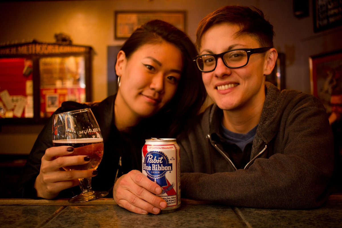 Cheers to:
The LAST day of the FIRST month of 2018!
Whiskey Wednesday!
Hump Day!!
Sunshine and 70+ weather in January!

#cheers #whiskeywednesday #humpday